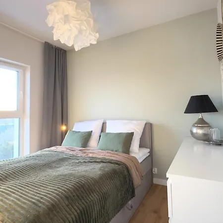 アパート Modern Sunny Close To Cente